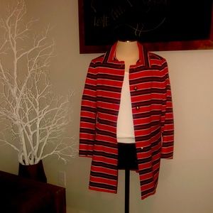 TIME TO TRAVEL! Slide your travel coat on